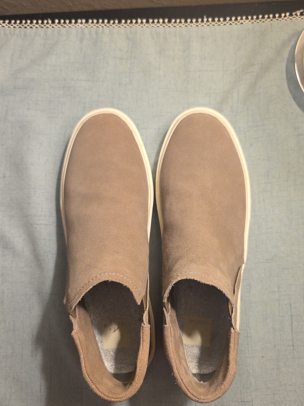 Dolce Vita Cream Slip-On Sneaker Sole Detail